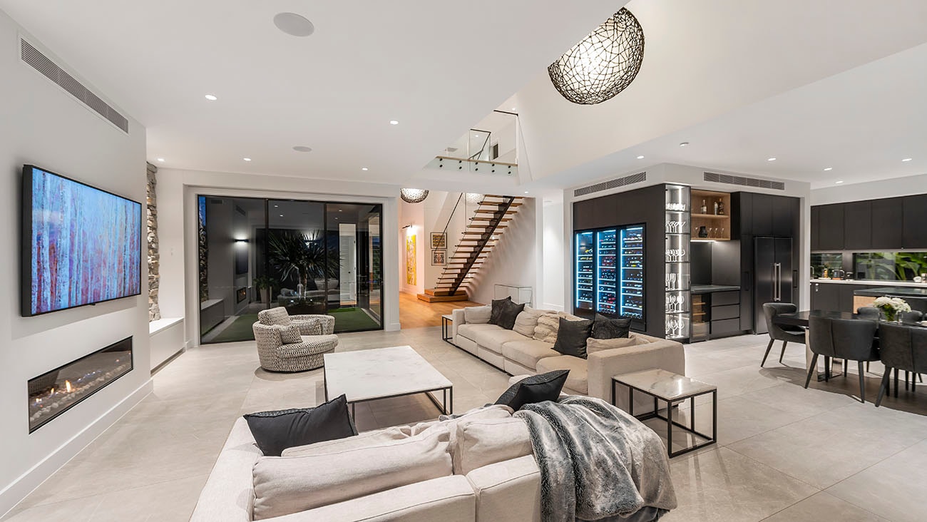 DB Build Broadbeach Waters