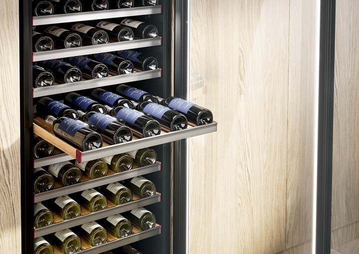 US Home V190 US closeup.jpg